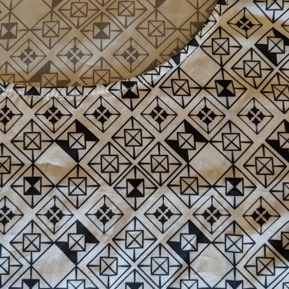 H&M Geometric Print Tank Top - Picture 3 of 6